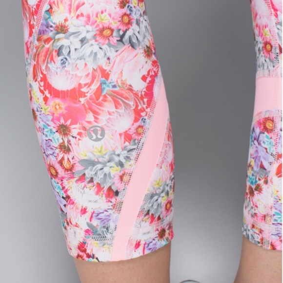 Lululemon Inspire Crop II Leggings Size 6 - Picture 7 of 11